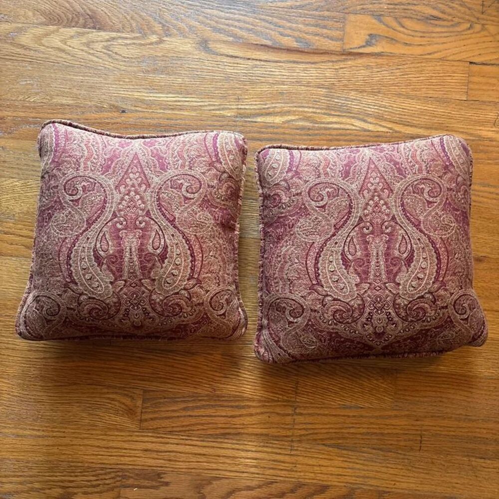 Set of 2 Vintage Burgundy Paisley Throw Pillows Woven Tapestry Zipper 12x12